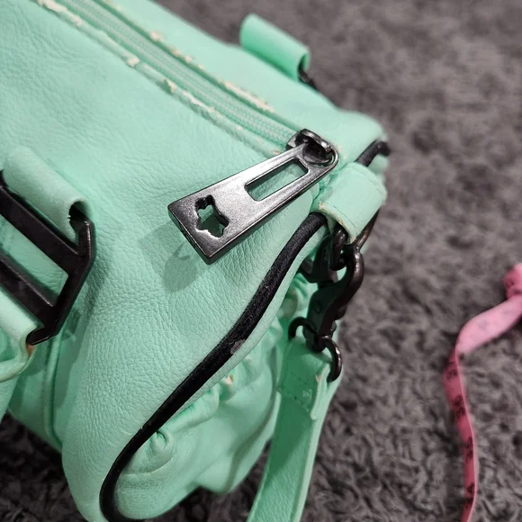 FOX RACINGMint Green Handbag - Picture 13 of 15